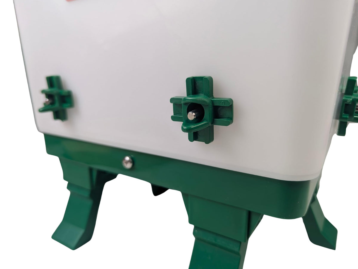 5 Gallon Chicken Waterer with 8 Nipples T73326