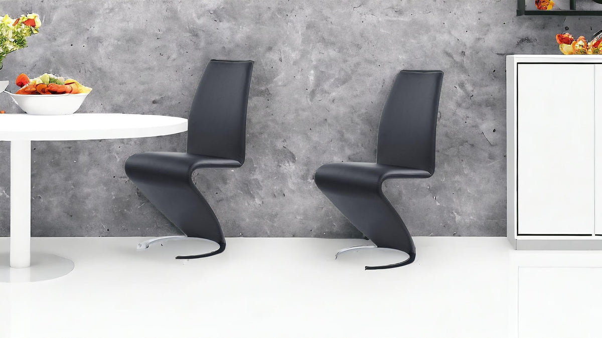 Set of Two Black and Silver Faux Leather Dining Chairs V764281